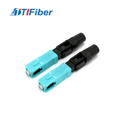 FTTHはドロップ・ケーブルの使用繊維光学の速いコネクターSC UPC OM3を