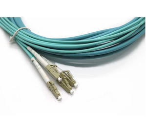 LAN WAN FTTH屋内繊維光学パッチは3つのSC-LCのコネクターが付いているジャンパーをケーブルで通信します