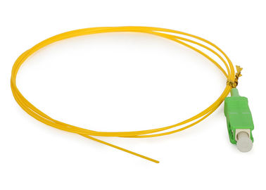 SM の黄色の光ファイバ ケーブルが付いている光学アクセス ネットワーク SC APC 単信繊維のピグテール