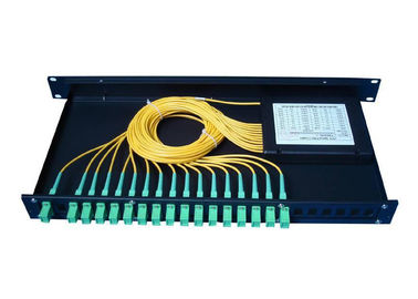 SC/APC 繊維のコネクターが付いている 1×32 PLC の単モード光ファイバーのディバイダー