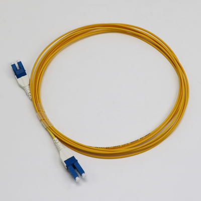 LCユニブートジップコッド シングルモード G657.A1 Bendインセンシティブデュプレックス 2mm LSZH 低損失 0.15dB ファイバーパッチコード