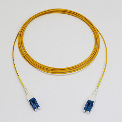 低損失LCユニブートデュプレックス シングルモードG657.A1 Bendインセンシティブデュプレックス 2mm LSZH 0.15dB イエローファイバーパッチコード