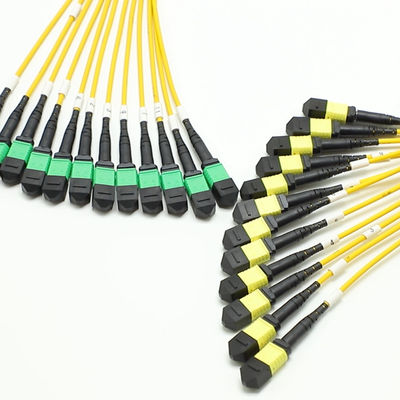 144F MTP MPO Fanout Cable SMG657A1 MPO APCからMPO APC ブレイクアウト 光ファイバーパッチコード