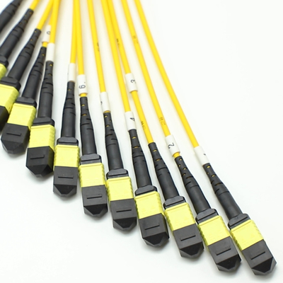 144F MTP MPO Fanout Cable SMG657A1 MPO APCからMPO APC ブレイクアウト 光ファイバーパッチコード