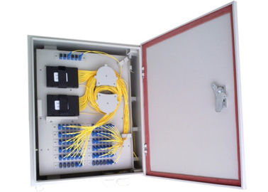 1*32 PLC のディバイダーのための壁そして棒取付け可能な 32Port FTTH CATV の屋外の配電箱