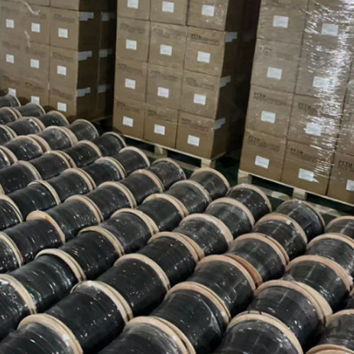 供給工場 安価 OEM ODM FTTH GJYXFCH GJYXCH 光ファイバードロップケーブル LSZH ジャケット デュアルコア